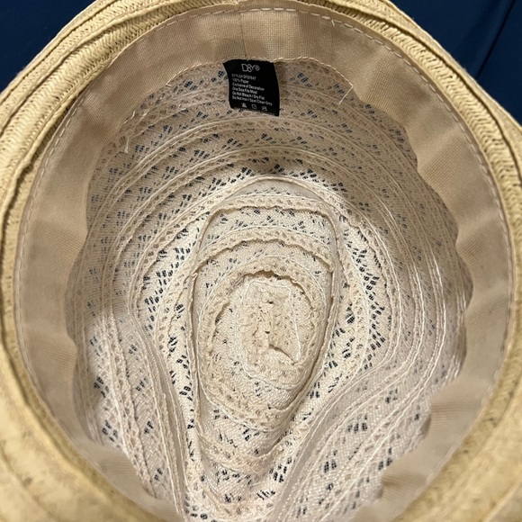 D&Y straw vacation hat - Picture 2 of 4